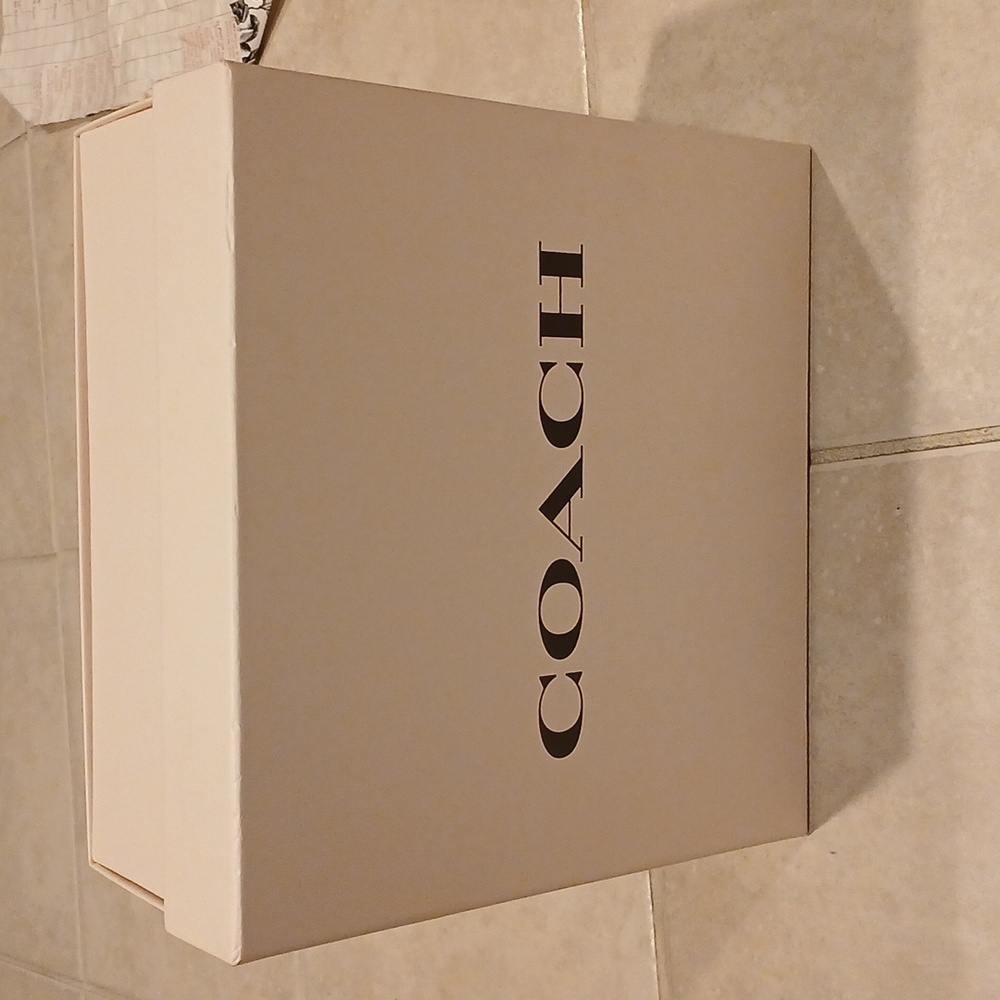 Coach box